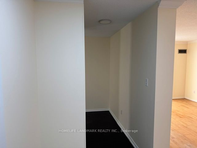 305-30 Malta Avenue, Brampton, ON, L6Y 4S5 photo 3