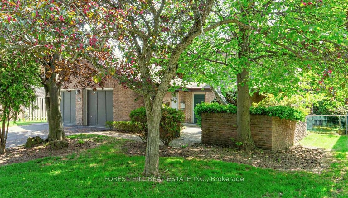 43 Beaverhall Drive, Toronto, ON, M2L 2C8
