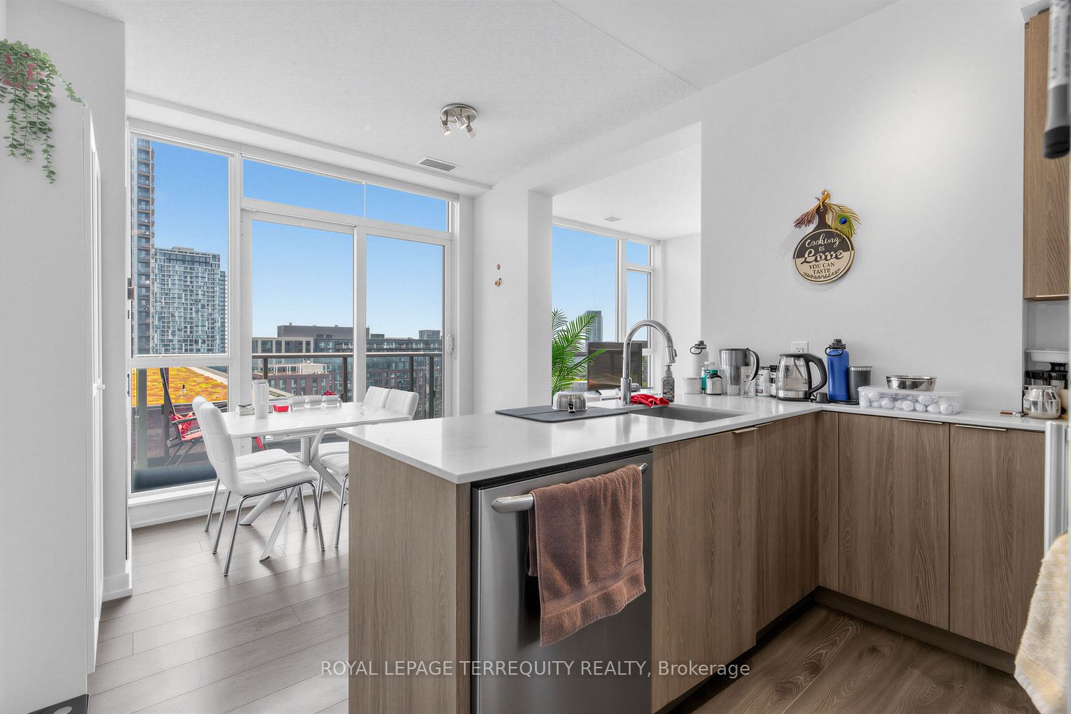 Additional image 5 of 1102-Unfurn-200 Sackville Street, Toronto, ON, M5A 0C4