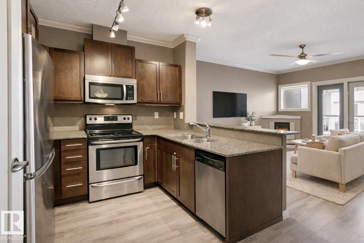 334-10121 80 Avenue NW, Edmonton, AB, T6E0B9