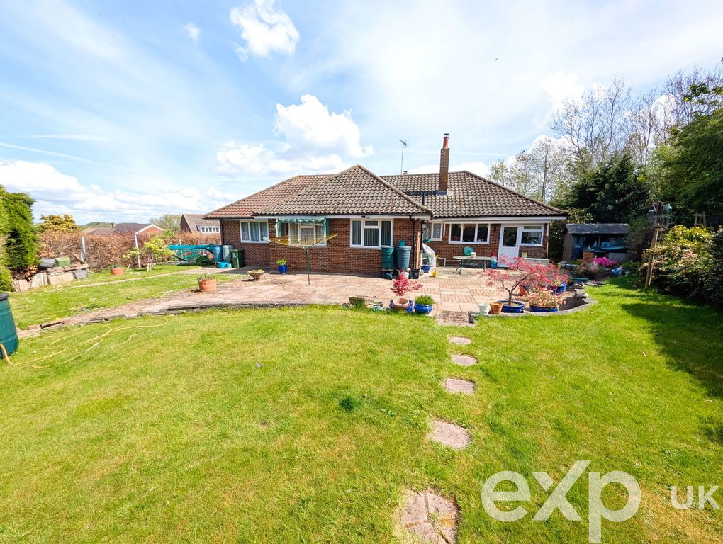 4 bed bungalow for saleOld Watling Street, Rochester ME2