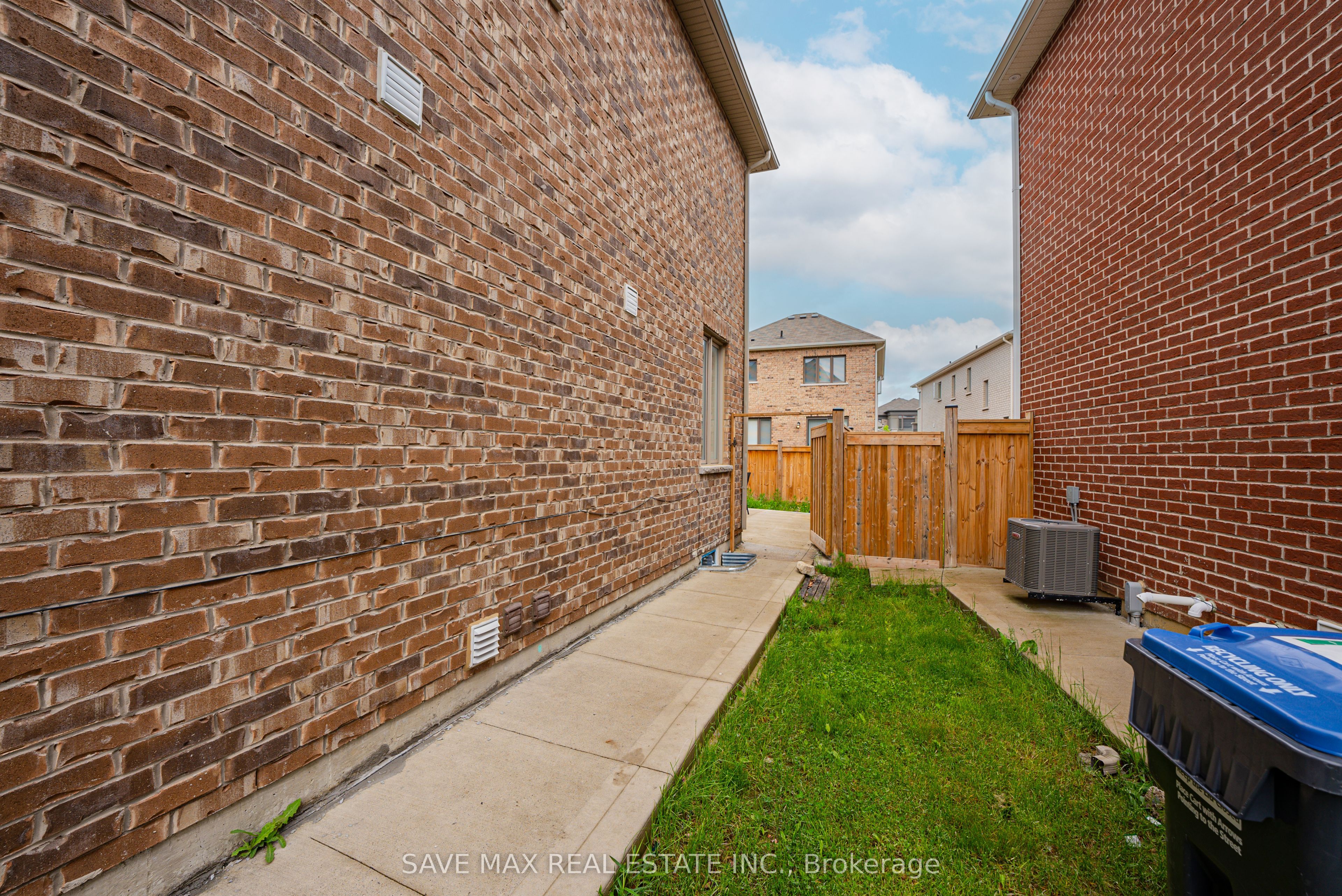 Additional image 3 of 19 Boat Street, Brampton, ON, L7A 5C9