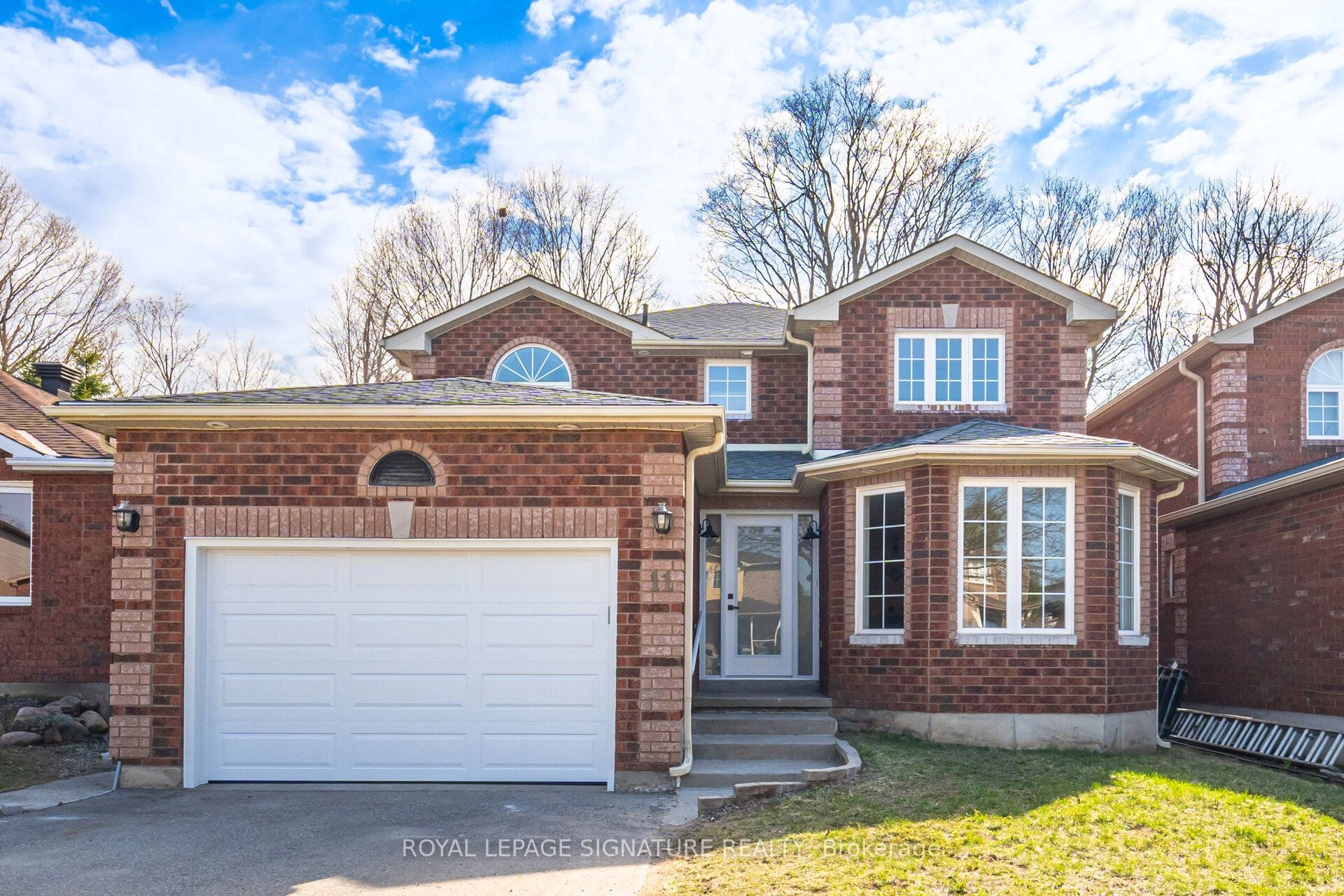 11 Wessenger Drive, Barrie, ON, L4N 8R8