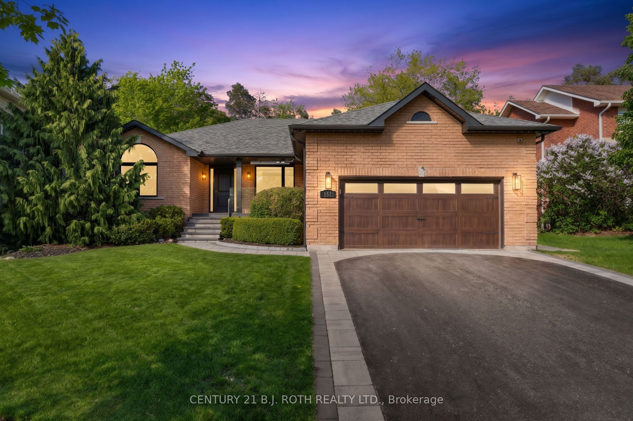151 Wildwood Trail, Barrie, ON, L4N 7Z7
