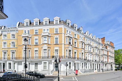 Knaresborough Place, South Kensington, London SW5, Studio for sale