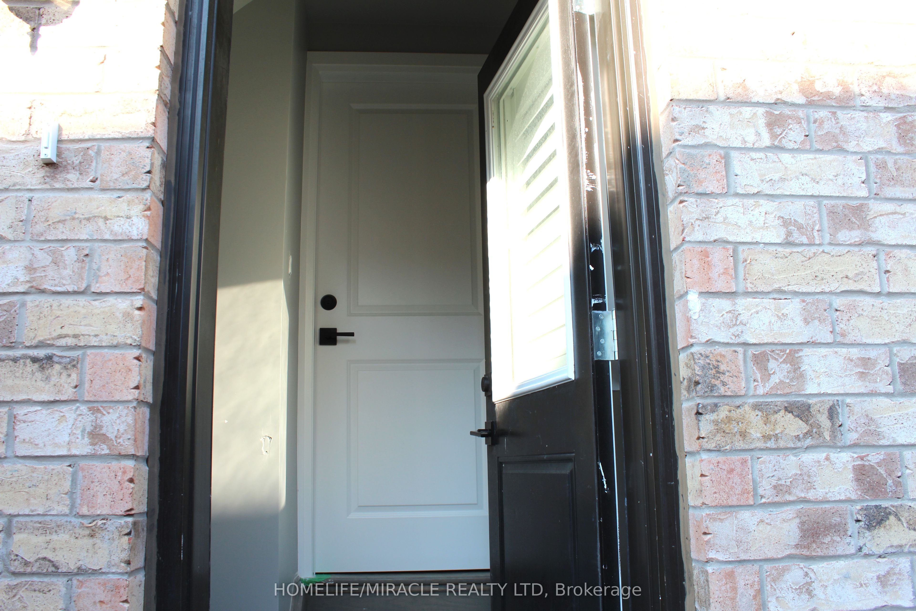 Additional image 4 of 35 Merrimac Drive, Brampton, ON, L6Y 6K4