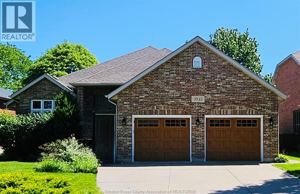 3918 Northway Avenue, Windsor, ON, N9G2P9 photo 2