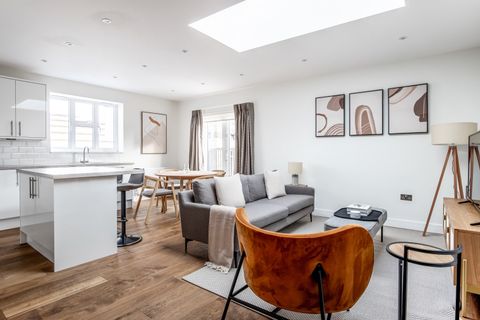 City Of Westminster W2