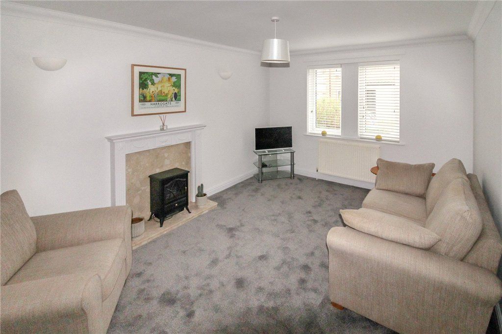 2 bed flat for saleWilliamson Drive, Ripon, North Yorkshire HG4 photo 2