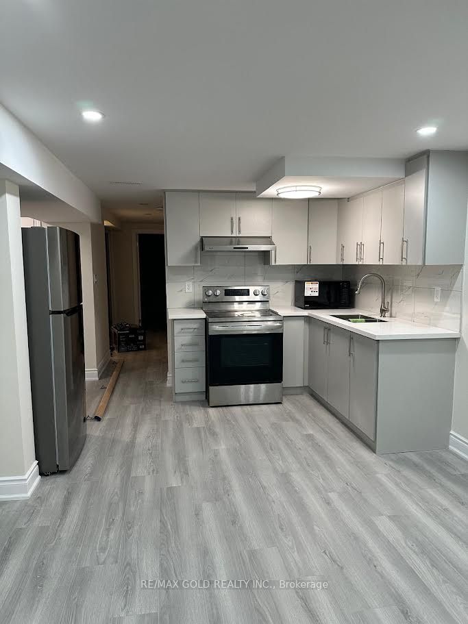 Bsmt-27 Brookdale Crescent W, Brampton, ON, L6T 1M8