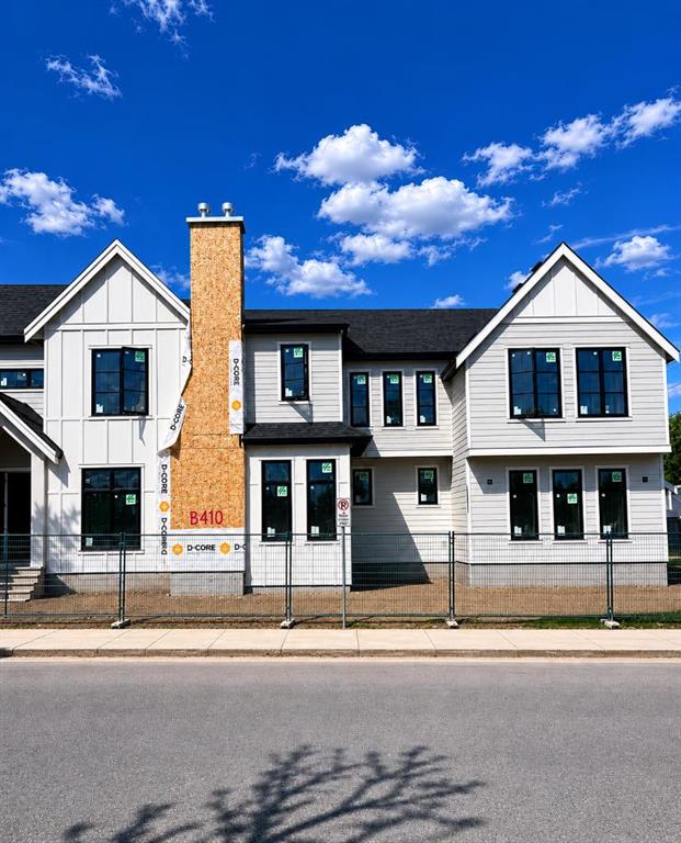 4612 Grove Hill Road SW, Calgary, AB, T3E 4G1