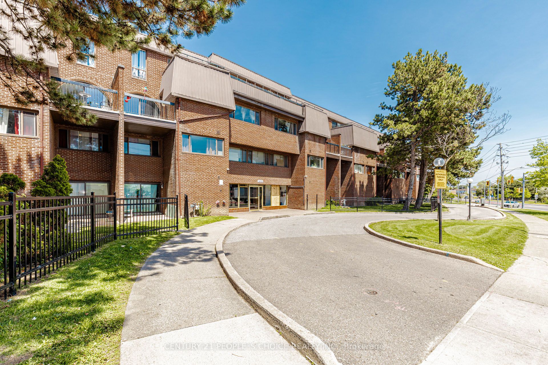 219-3455 Morning Star Drive, Mississauga, ON, L4T 3T9