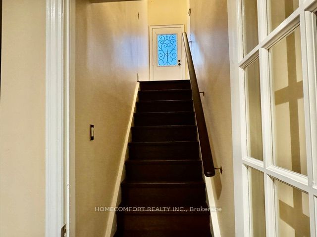 Bsmt-122A Clarendon Drive, Richmond Hill, ON, L4B 3W2 photo 3