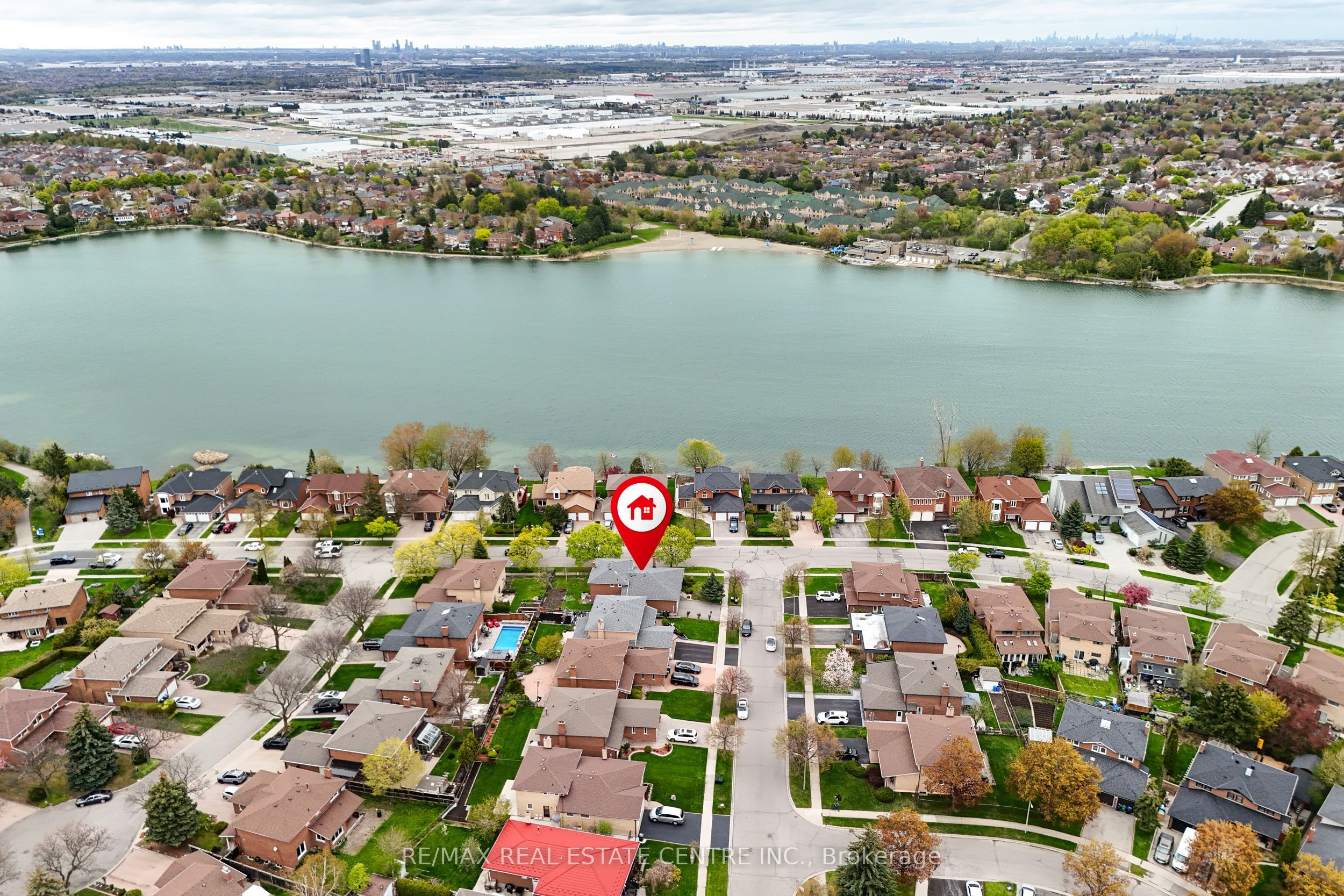 78 Panorama Crescent, Brampton, ON, L6S 3T9 photo 2