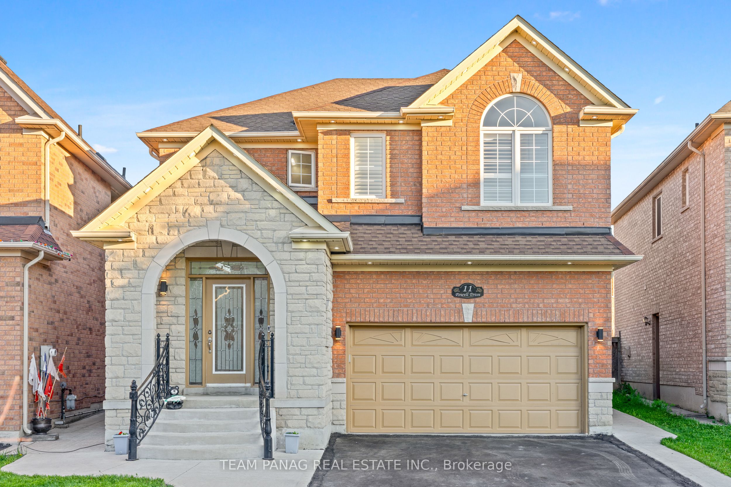 11 Powell Drive, Brampton, ON, L6R 0K9