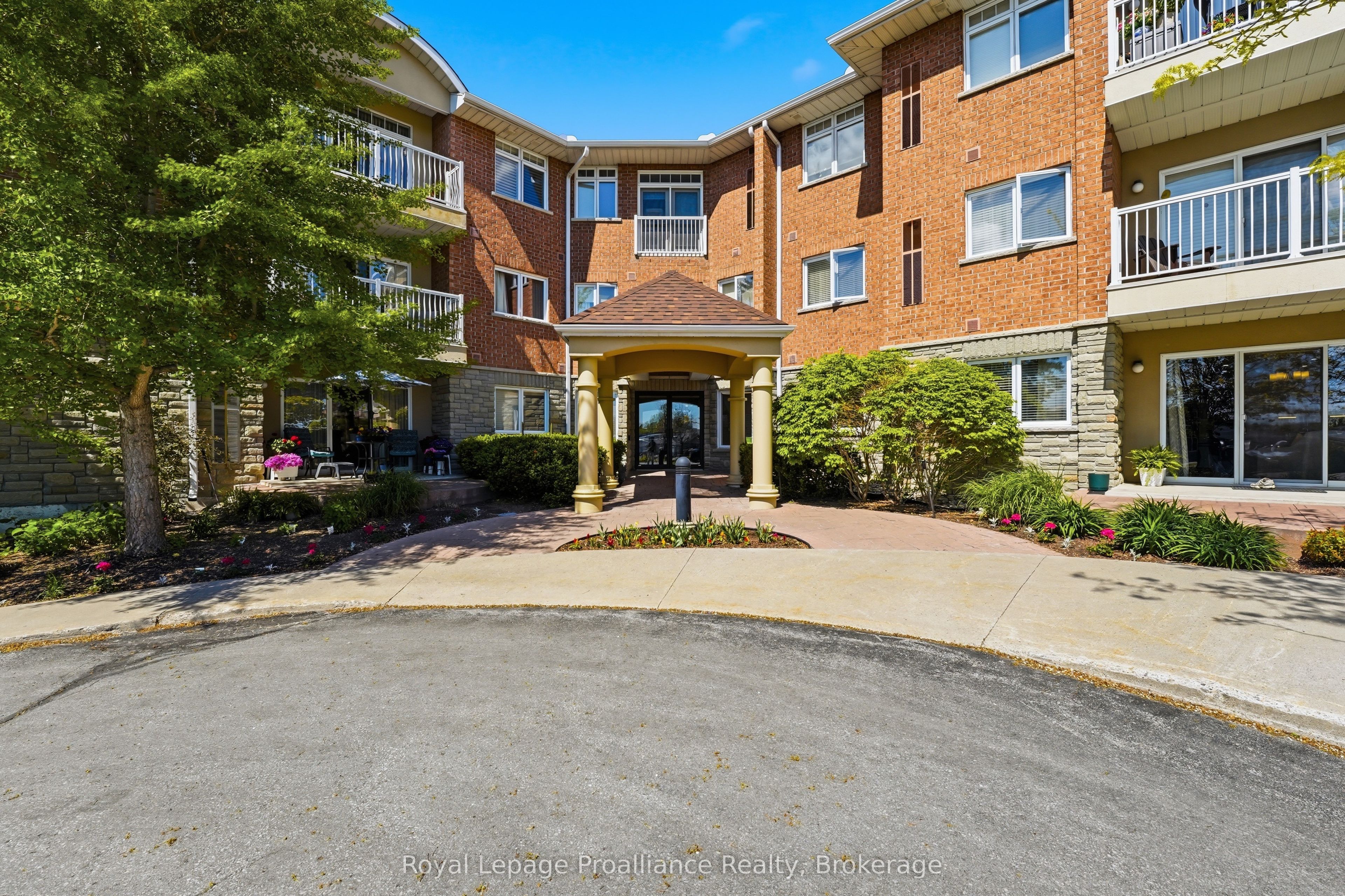 101-15 Heartwood Drive, Belleville, ON, K8P 5P4