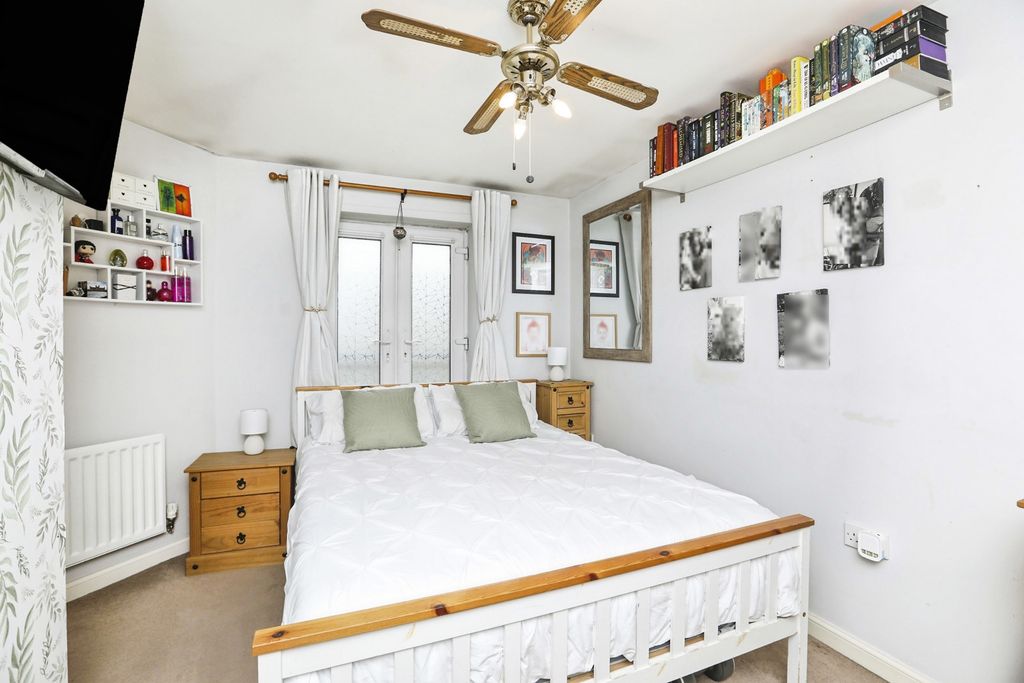 Additional image 18 of 2 bed flat for saleBeech House, Nettle Way, Minster On Sea, Sheerness ME12