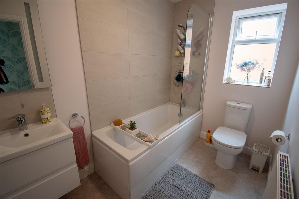 Additional image 21 of 5 bed detached house for saleBelfry Way, Ripley DE5