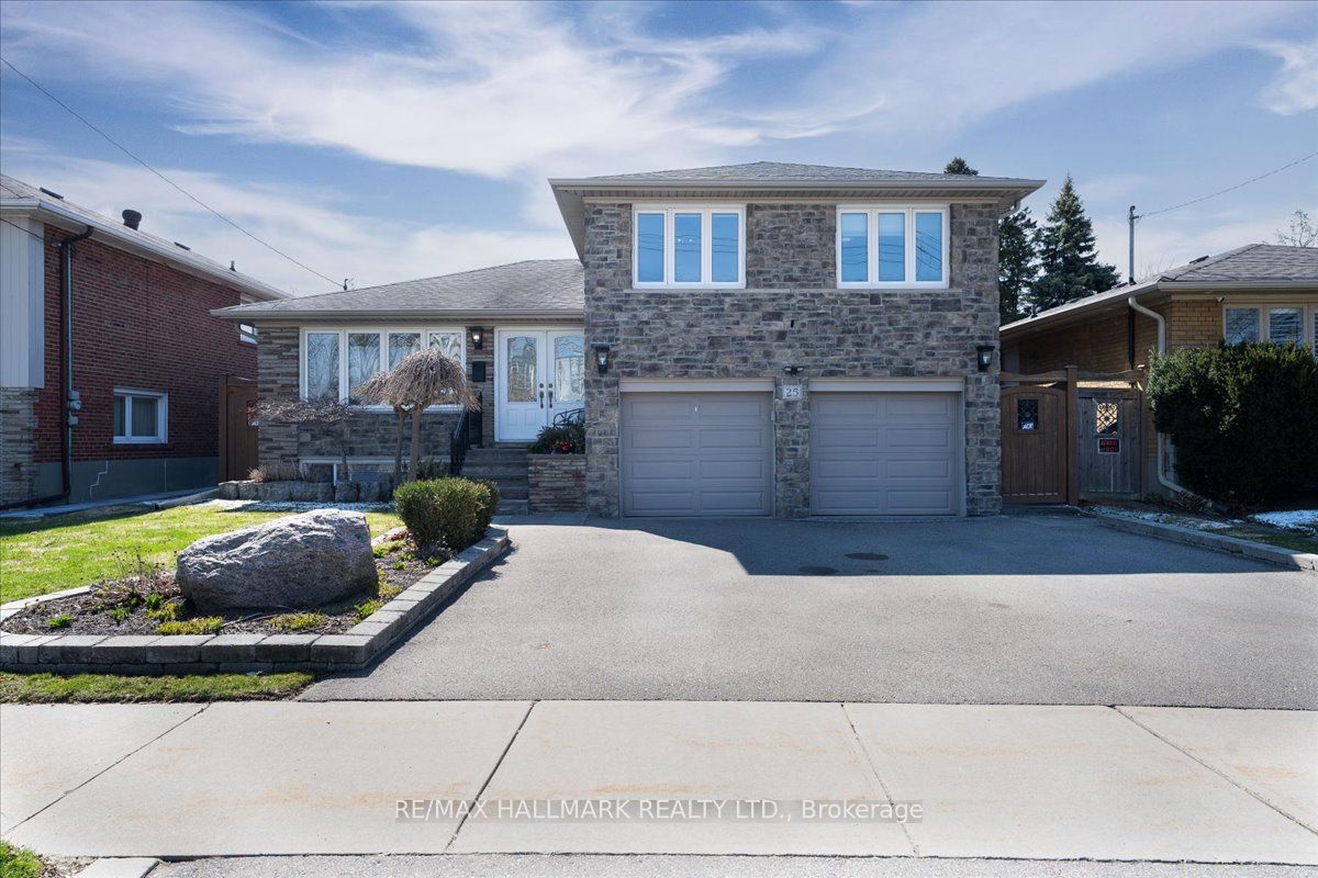 25 Fenley Drive, Toronto, ON, M9R 1M3