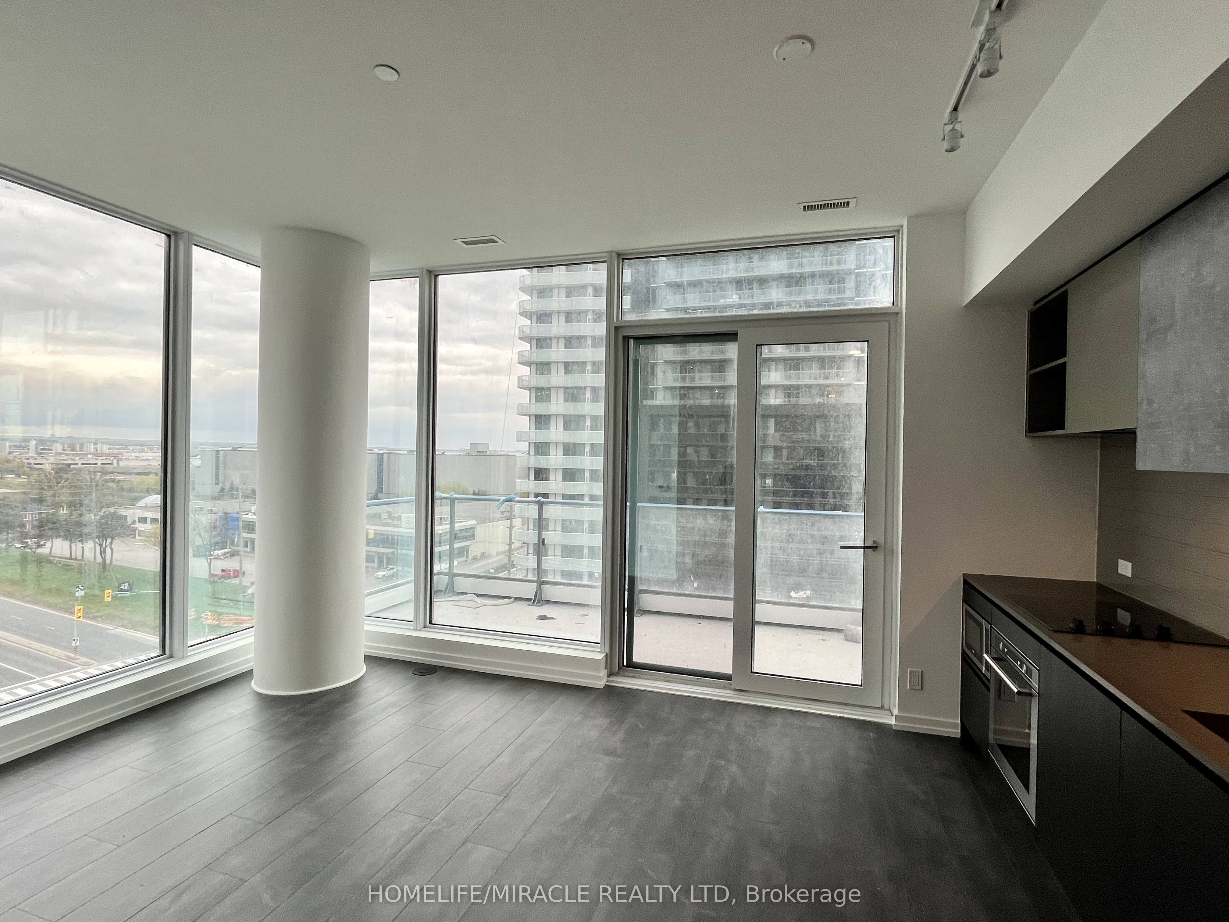806-7890 Jane Street, Vaughan, ON, L4K 0K9 photo 4