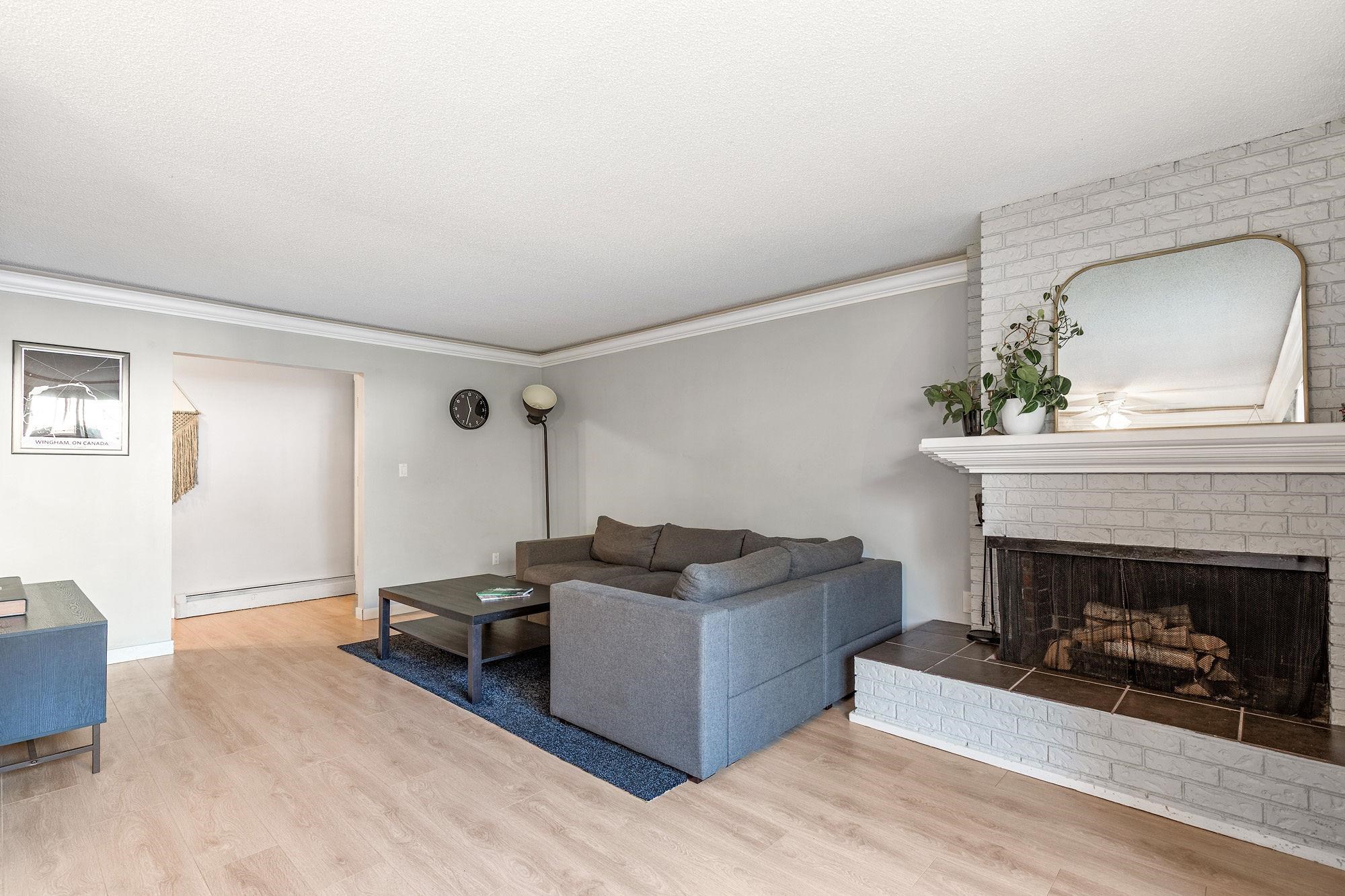 8965 Horne Street, Burnaby, BC, V3N 4J8 photo 5