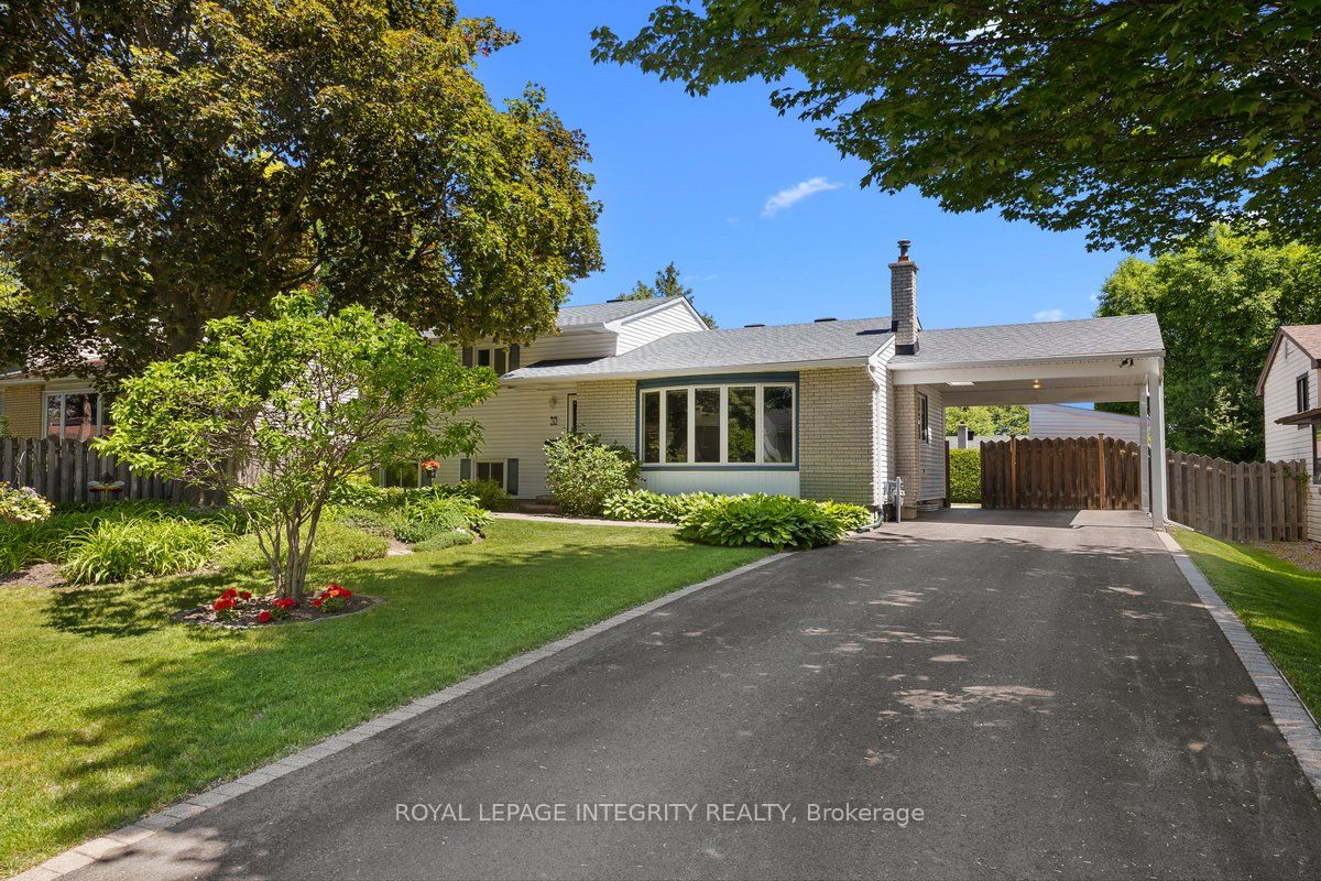 30 Biscayne Crescent, Ottawa, ON, K2E 6Y9