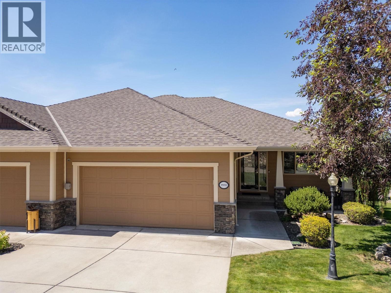 3590 Shadow Creek Drive, Kelowna, BC, V1X8A7 photo 2