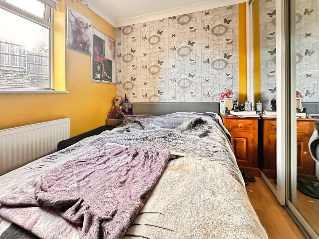 Additional image 15 of 1 bed flat for saleHigh Street, Sheerness ME12