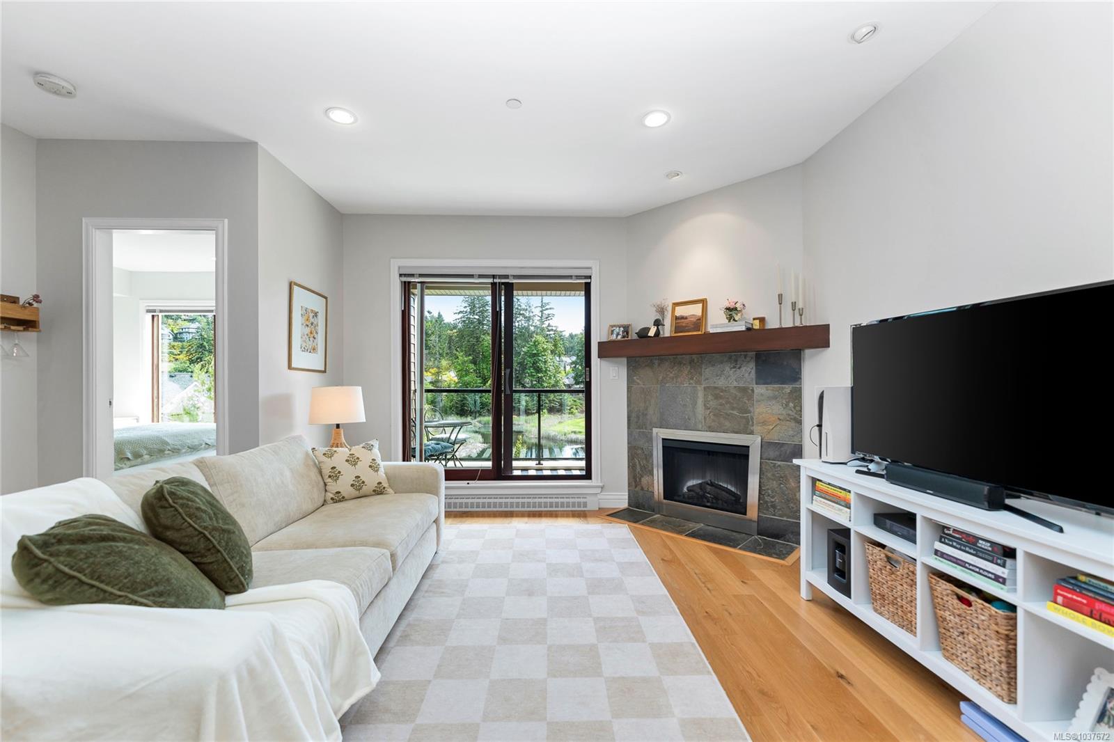 Additional image 4 of #304-1325 Bear Mountain Parkway, Langford, BC, V9B 6T8