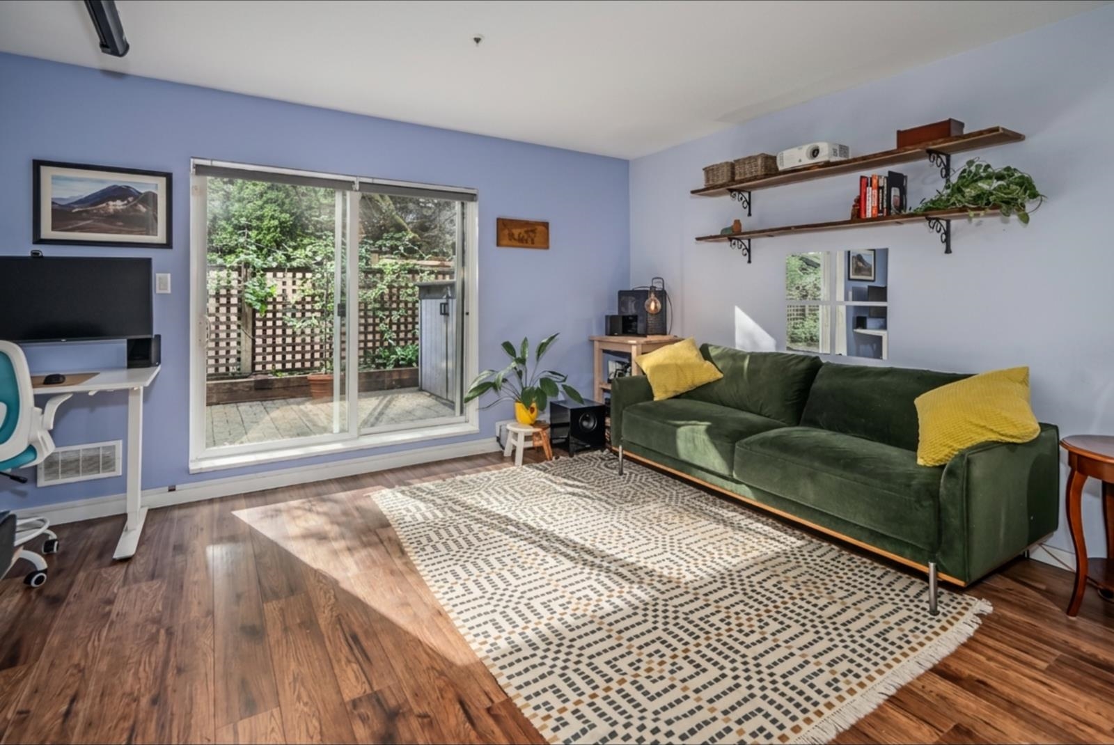 Additional image 3 of 106-526 13th Street, New Westminster, BC, V3M 4L9