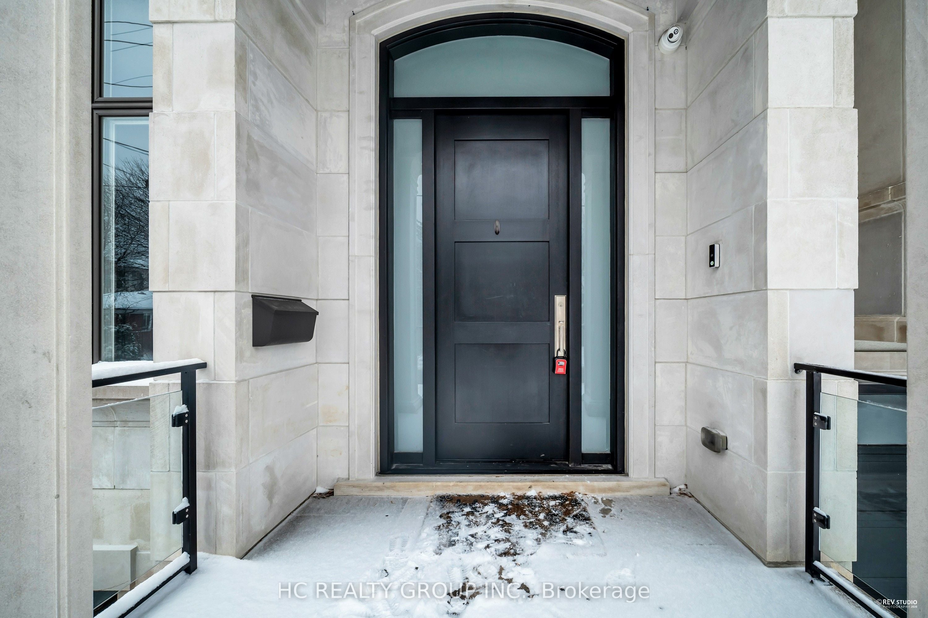 92 Glen Rush Boulevard, Toronto, ON, M5N 2V1 photo 3