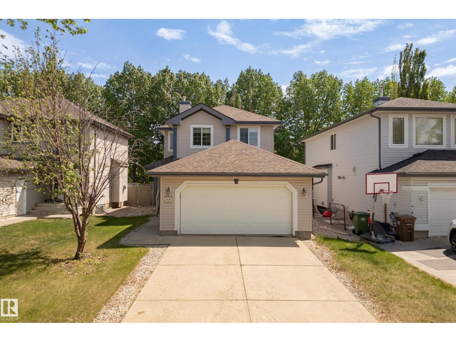 23 English Way, St. Albert, AB, T8N7G6