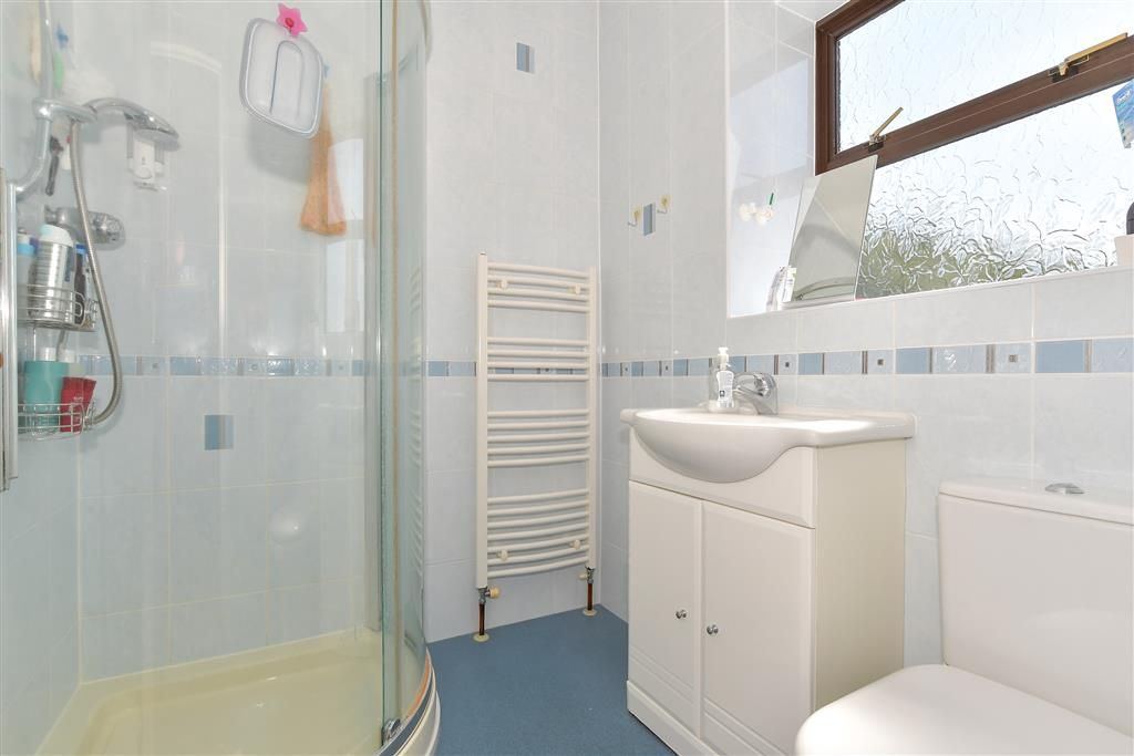 Additional image 6 of 2 bed flat for saleEsplanade, Esplanade, Rochester, Kent ME1