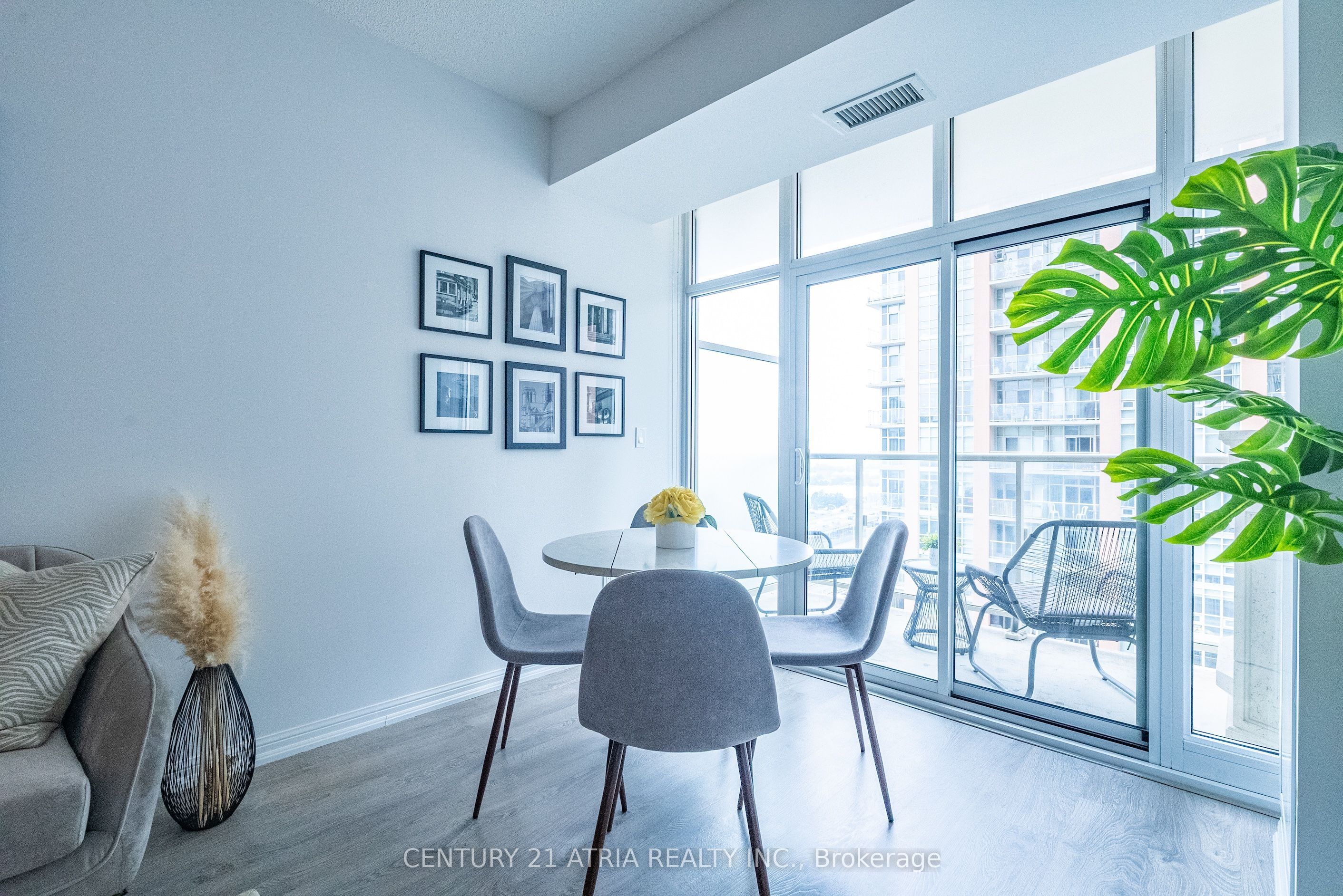 Additional image 6 of 1507-75 East Liberty Street, Toronto, ON, M6K 3R3