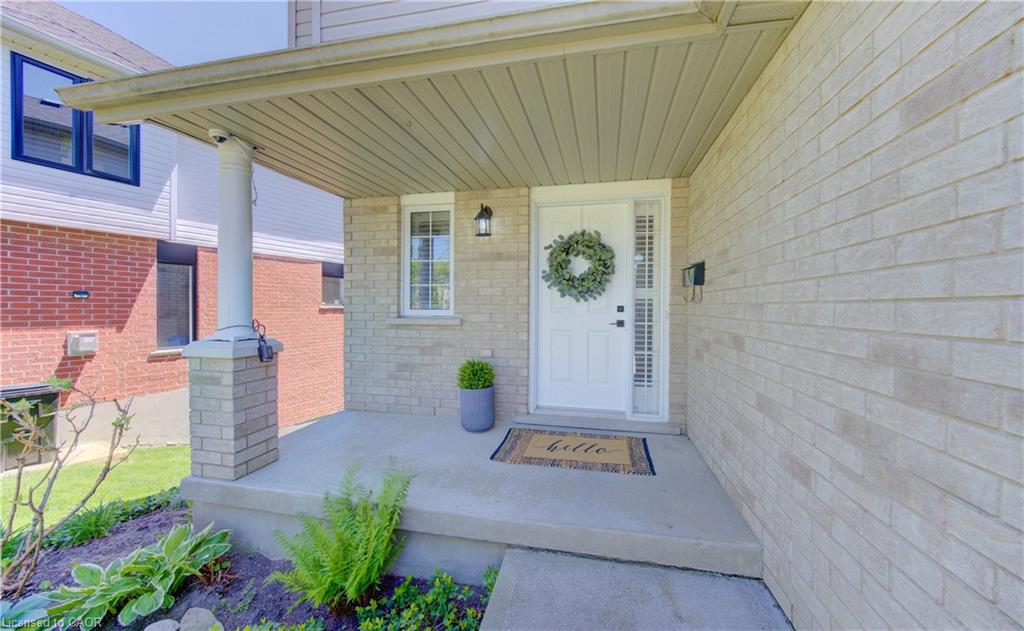 109 Marl Meadow Drive, Kitchener, ON, N2R 1L4 photo 2