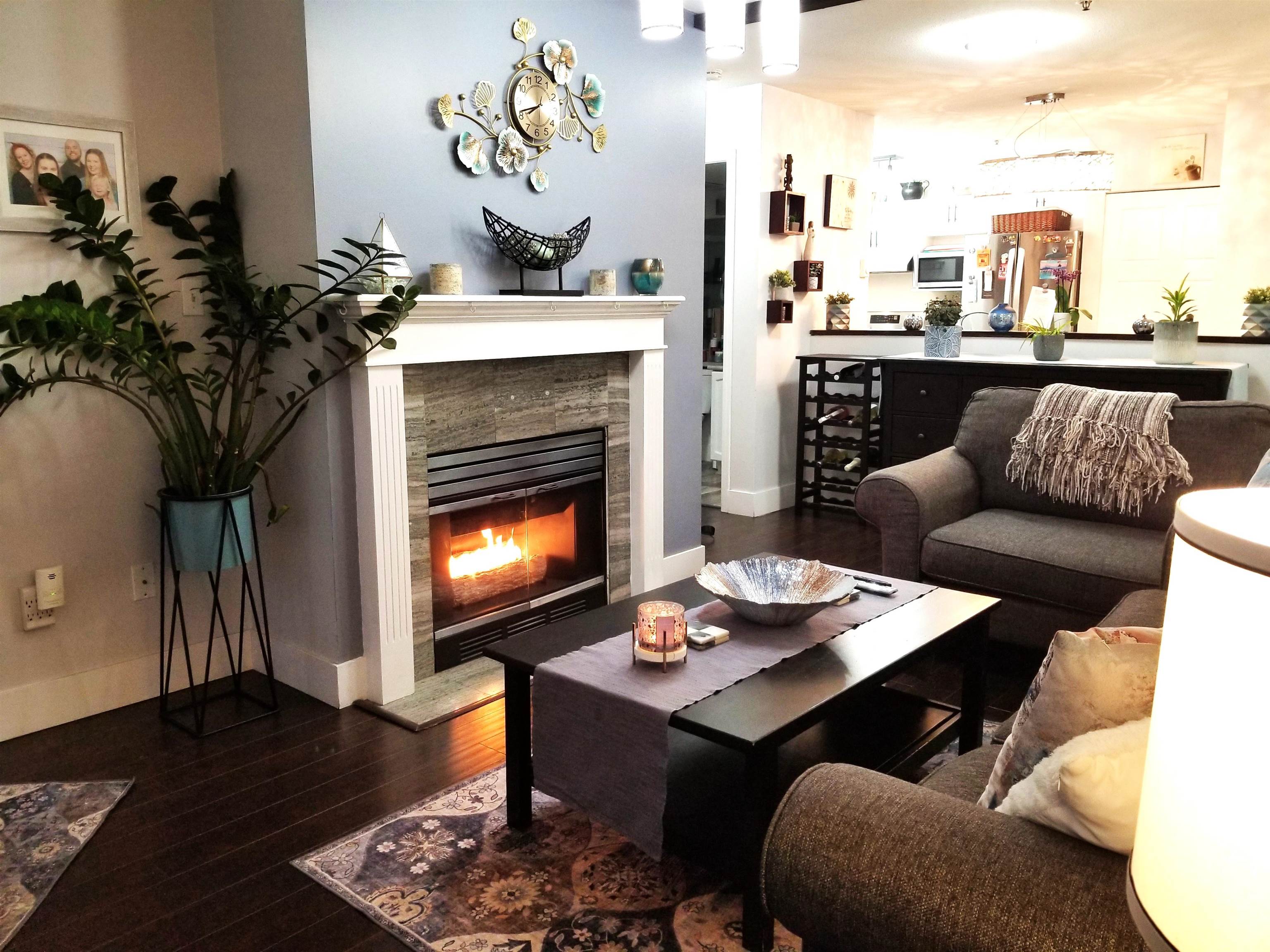 208-2964 Trethewey Street, Abbotsford, BC, V2T 6P4