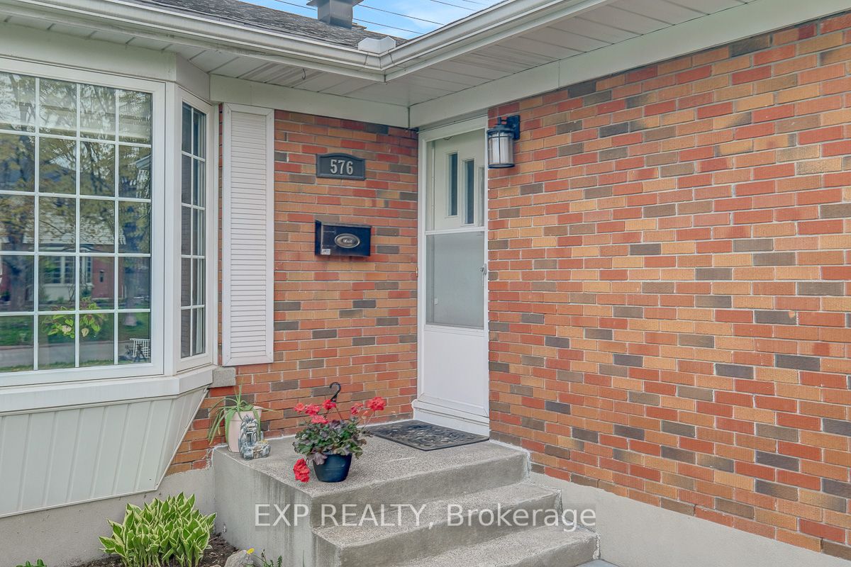 576 Browning Avenue, Ottawa, ON, K1G 0T4 photo 3