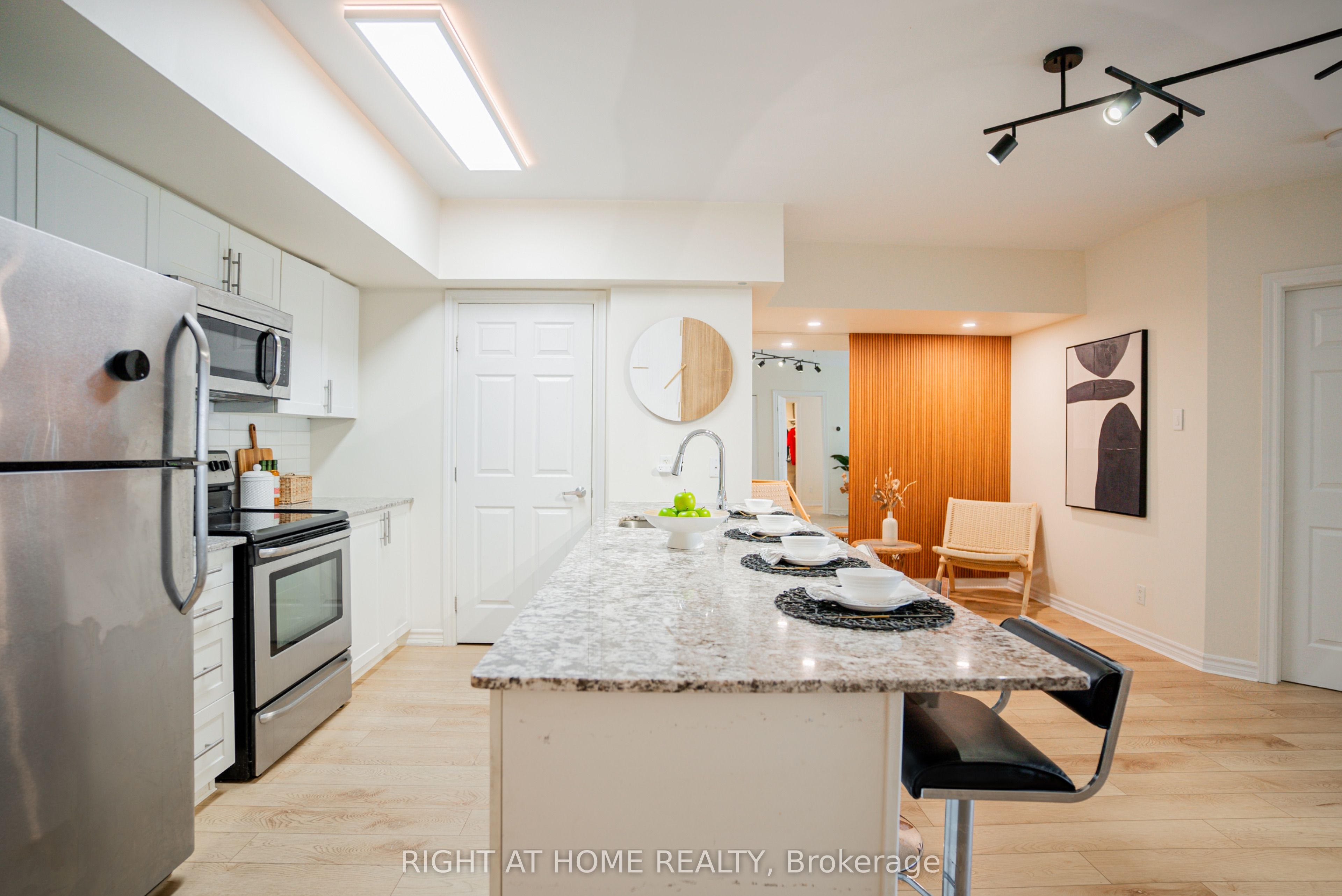 Additional image 4 of 1805-234 Rideau Street, Ottawa, ON, K1V 0A9