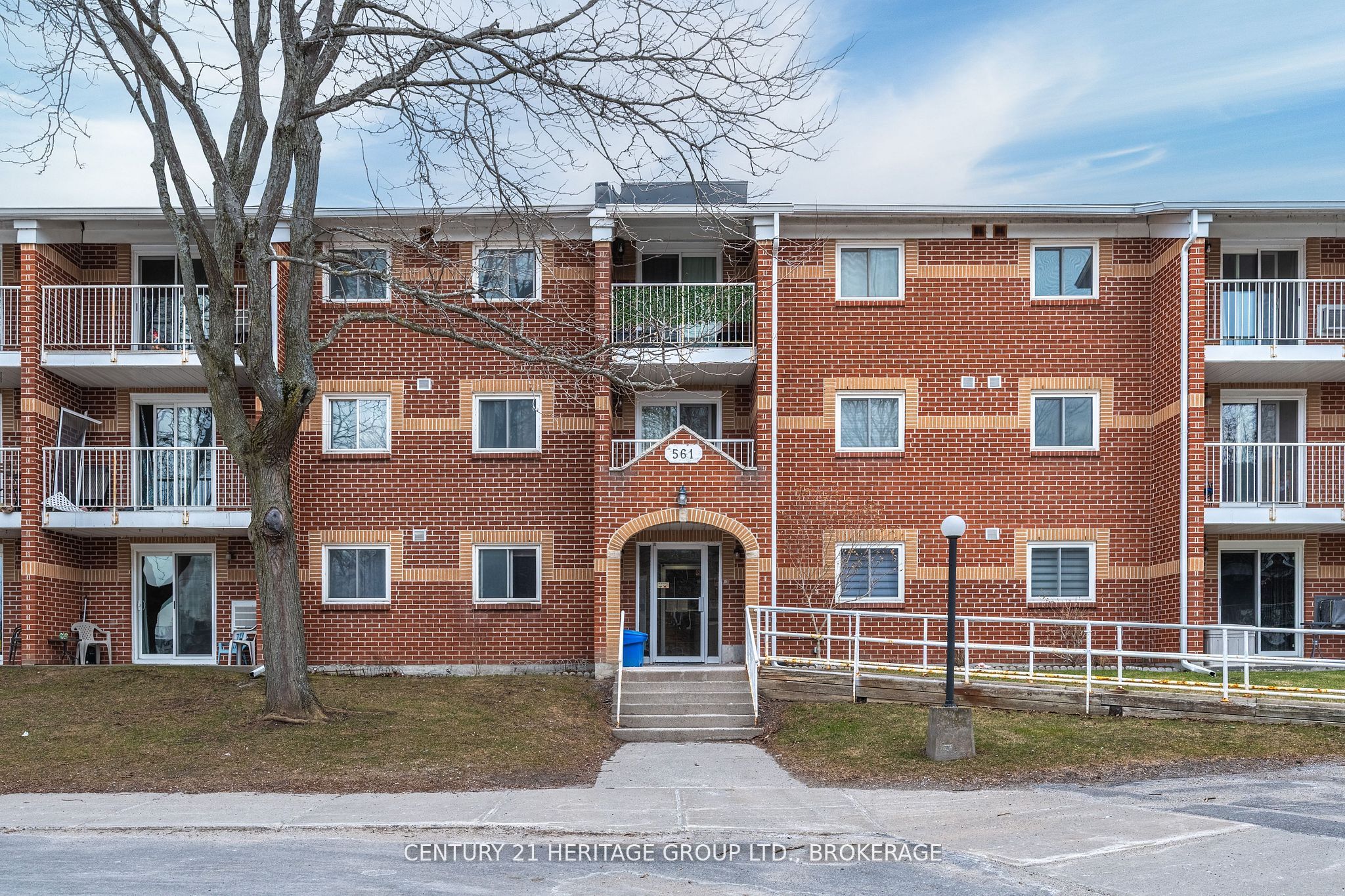 202-561 Armstrong Road, Kingston, ON, K7M 8J9