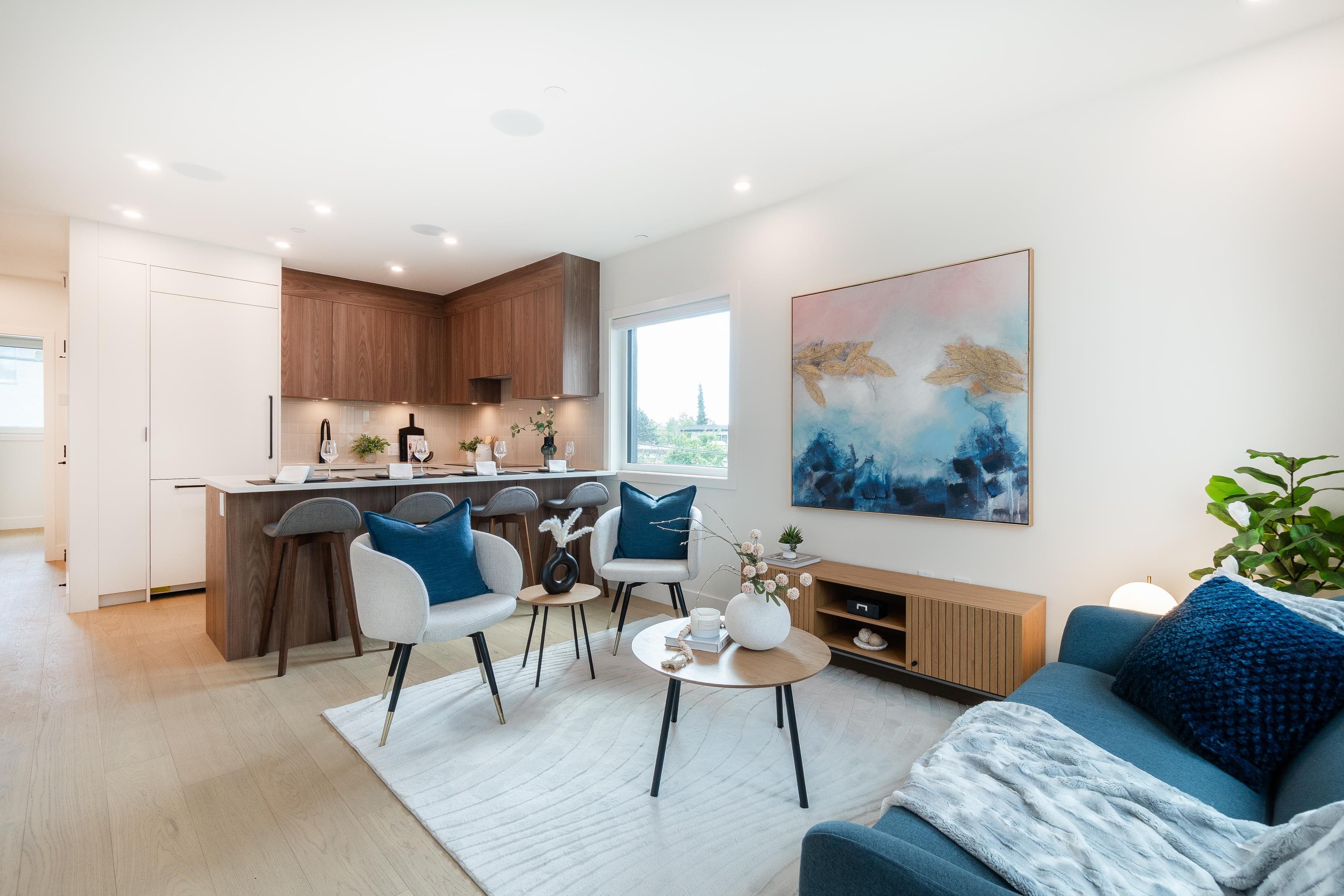 124-1552 3rd Avenue E, Vancouver, BC, V5N 1G9