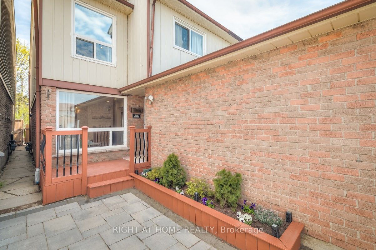 37 Mcknight Drive, Toronto, ON, M1B 2Z4 photo 3