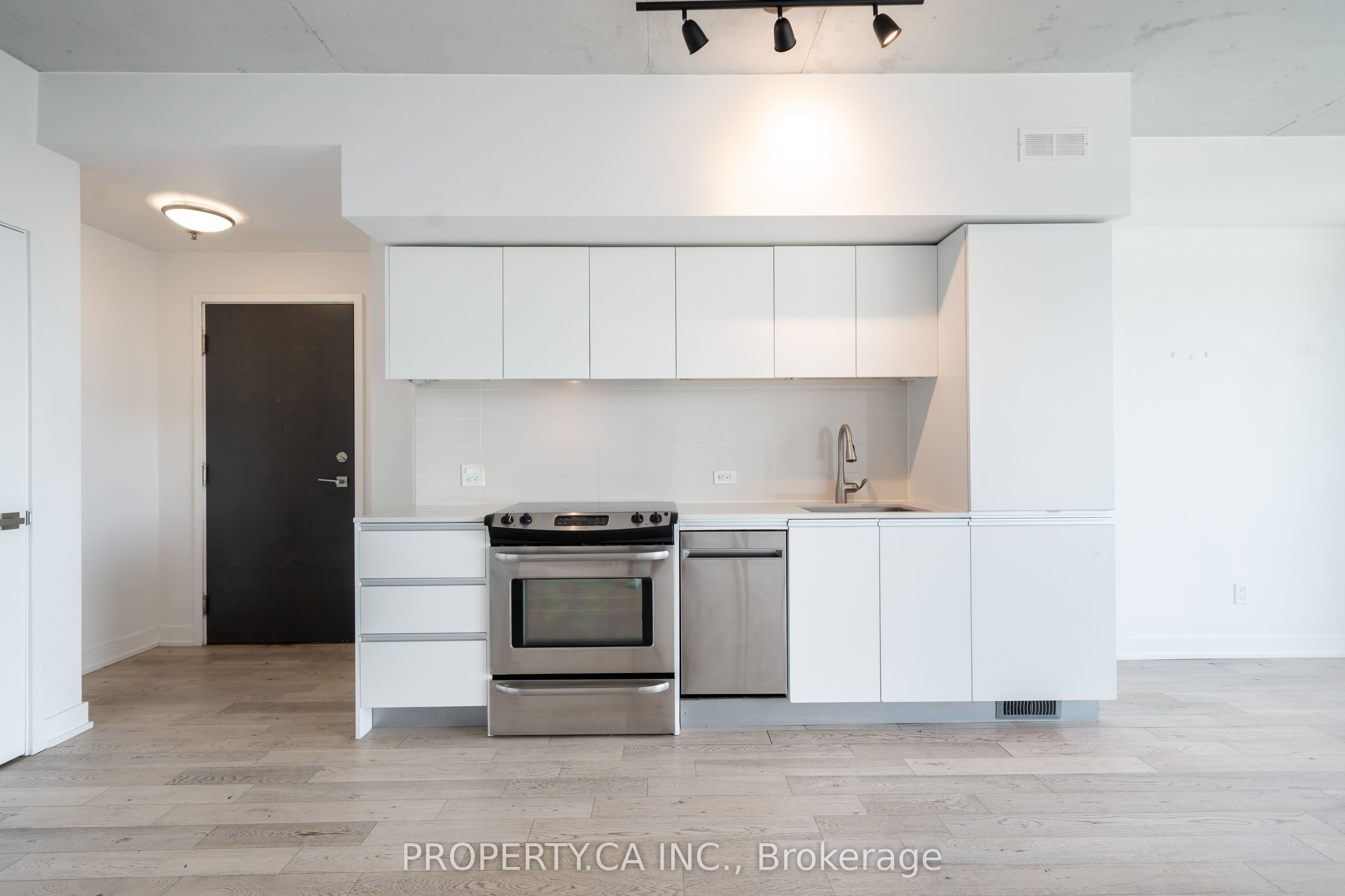 Additional image 4 of 711-20 Minowan Miikan Lane, Toronto, ON, M6J 0E5