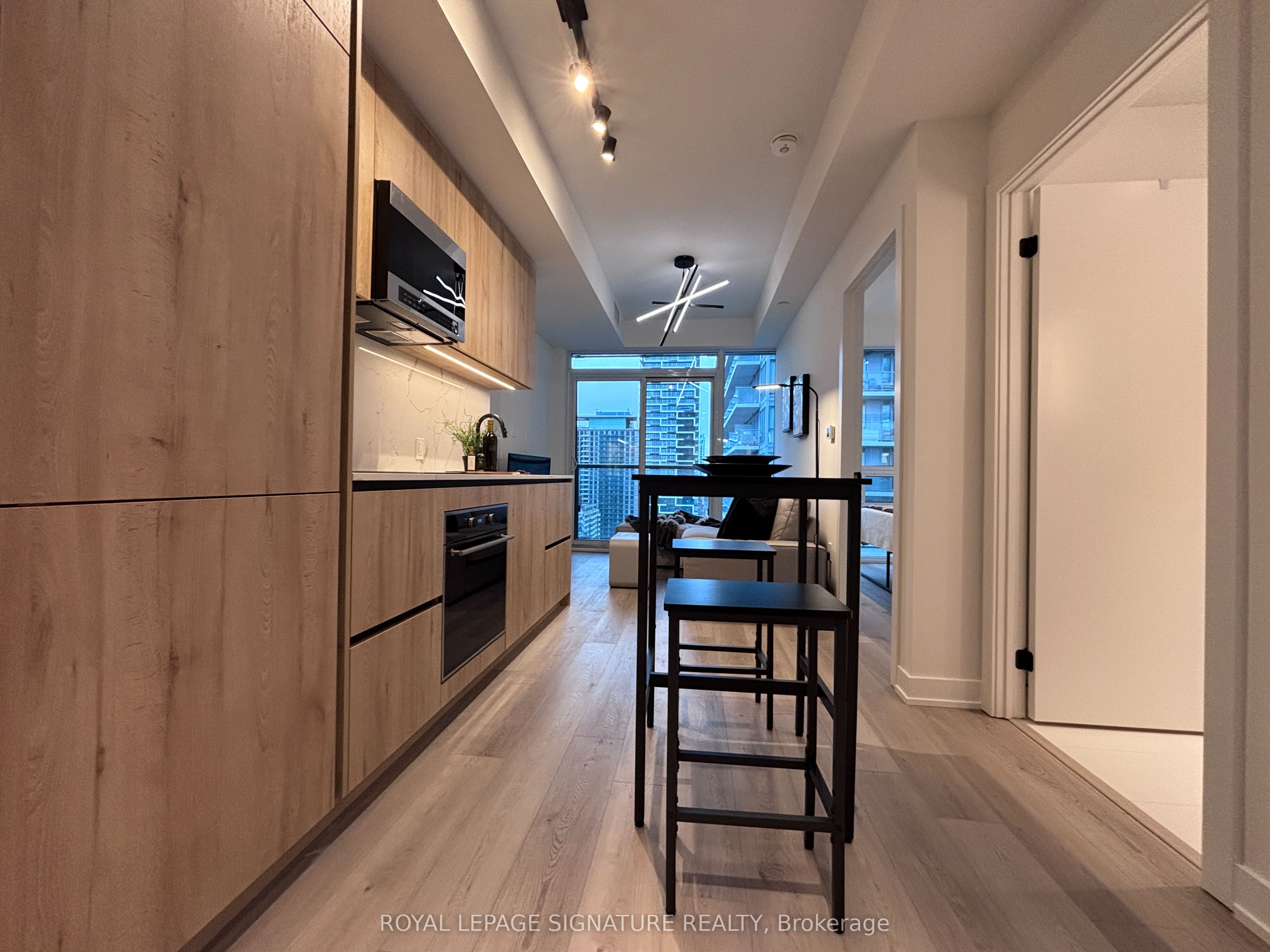 Additional image 4 of 2104-127 Broadway Avenue, Toronto, ON, M4P 1V4