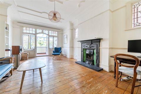 Cranley Gardens, Palmers Green, London N13