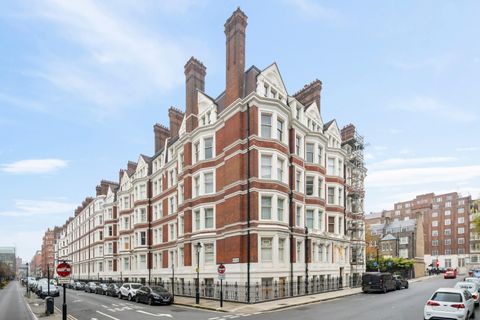 Ridgmount Gardens, Bloomsbury, London WC1E