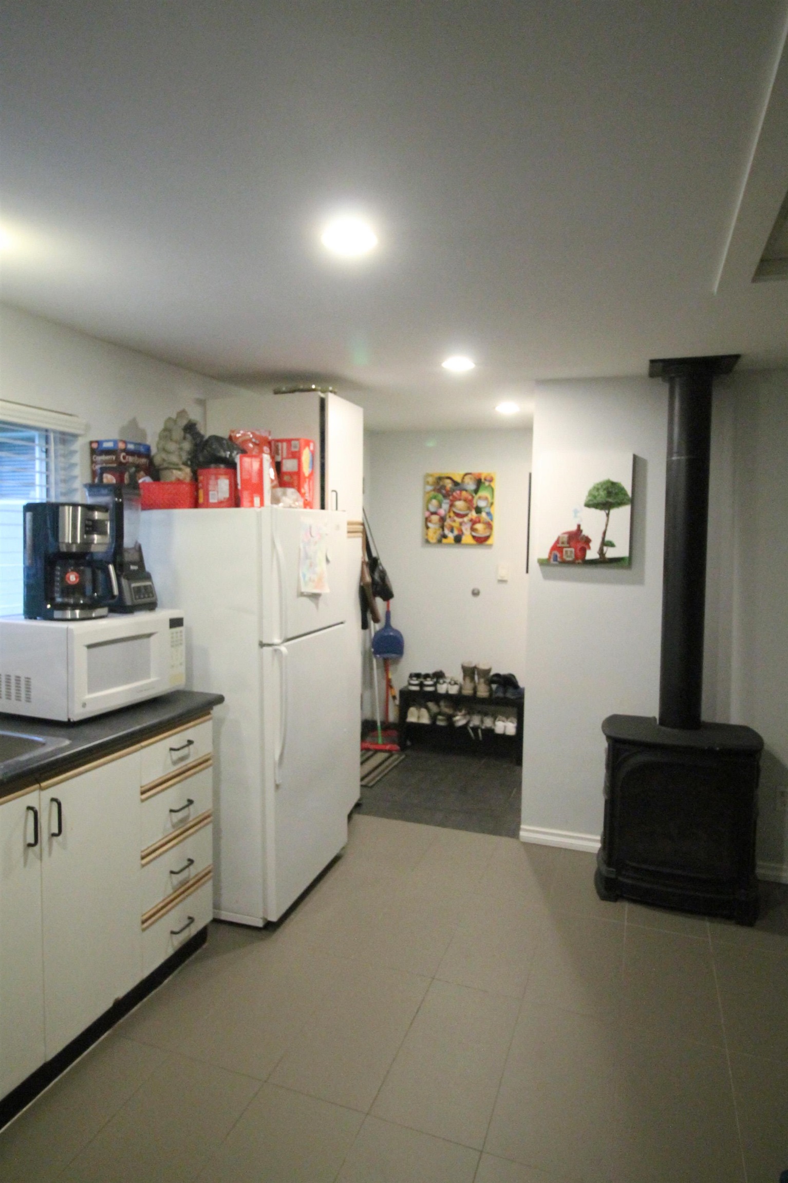 737 Robinson , Coquitlam, BC, V3J 4E9 photo 5