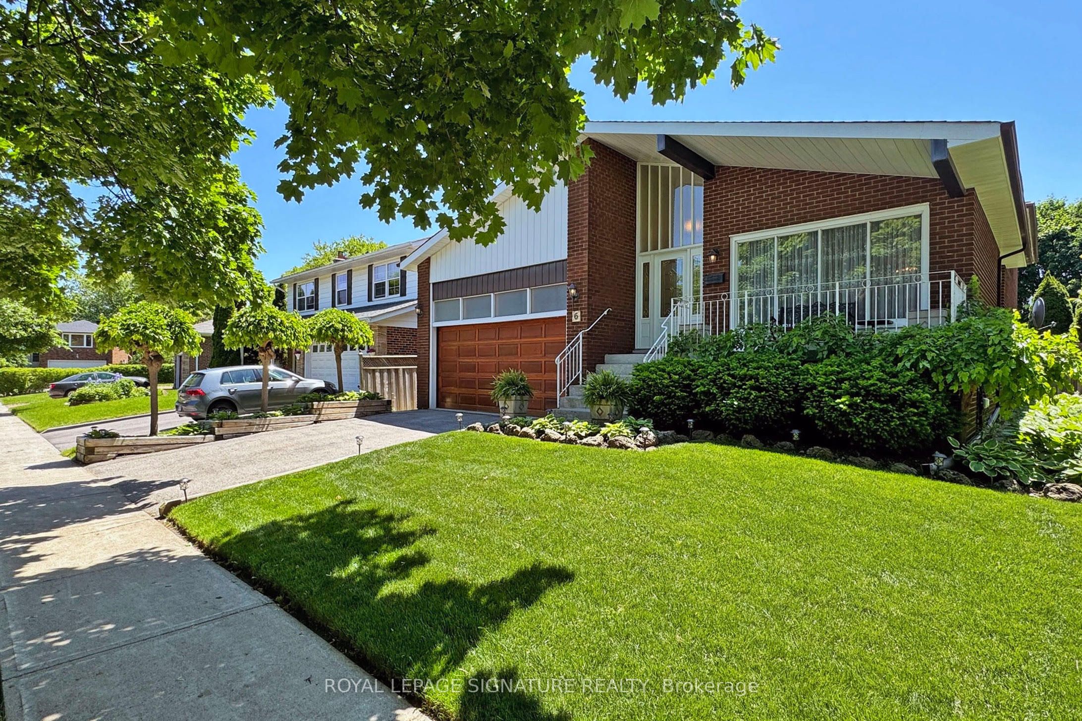 6 Kelvinway Drive, Toronto, ON, M1W 1N4