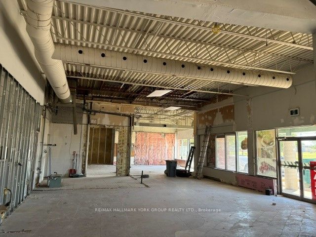 2-14879 Yonge Street, Aurora, ON, L4G 1A1 photo 5