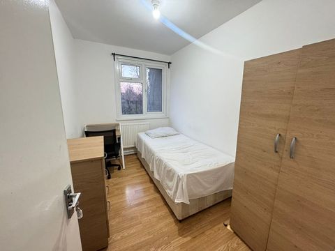 Katherine Road, London E7, Room to rent