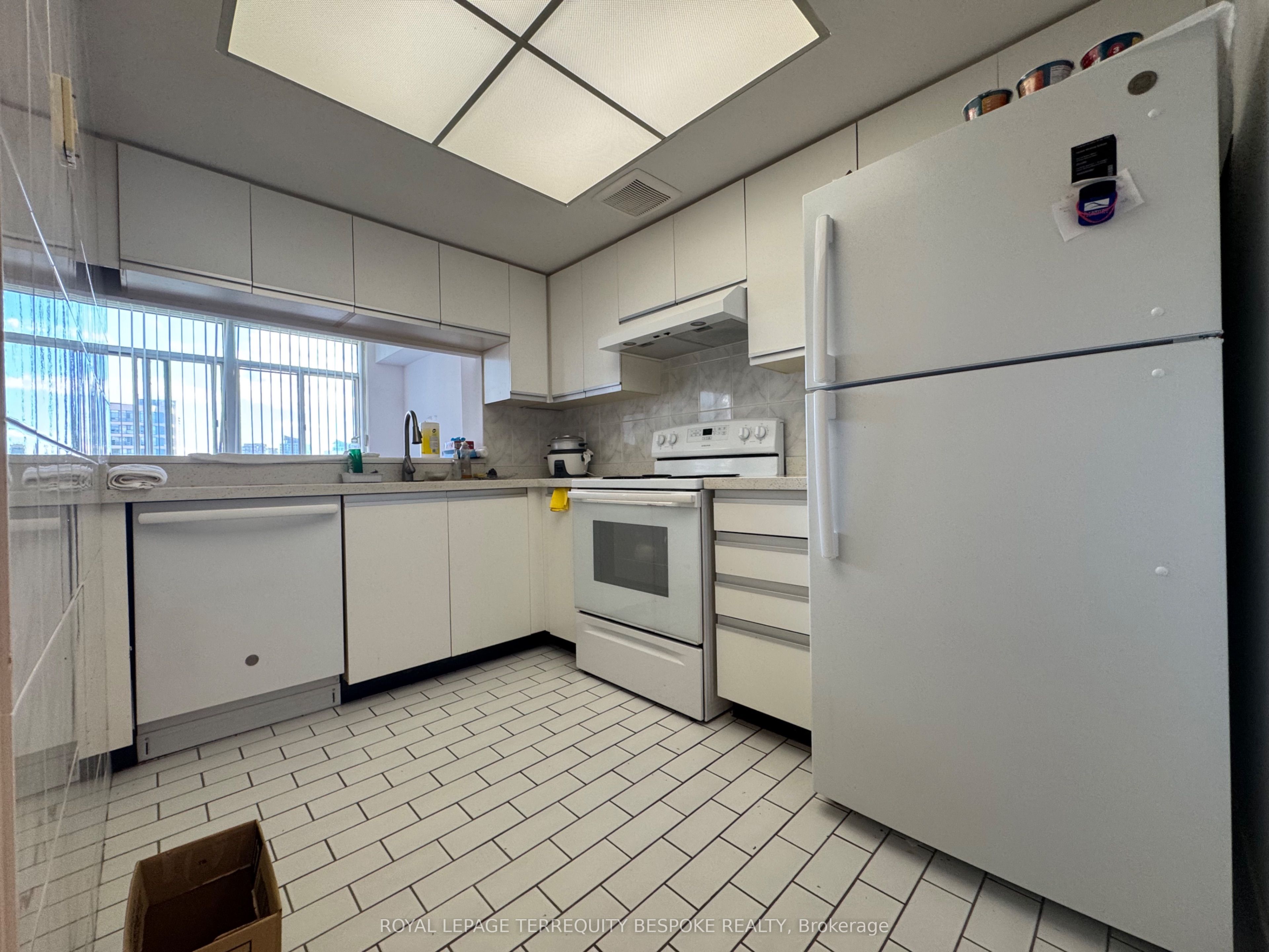 Additional image 5 of 1003-300 Webb Drive, Mississauga, ON, L5B 3W3